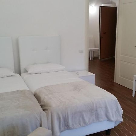Isonzo Comfort Apartament Ancona Exteriör bild